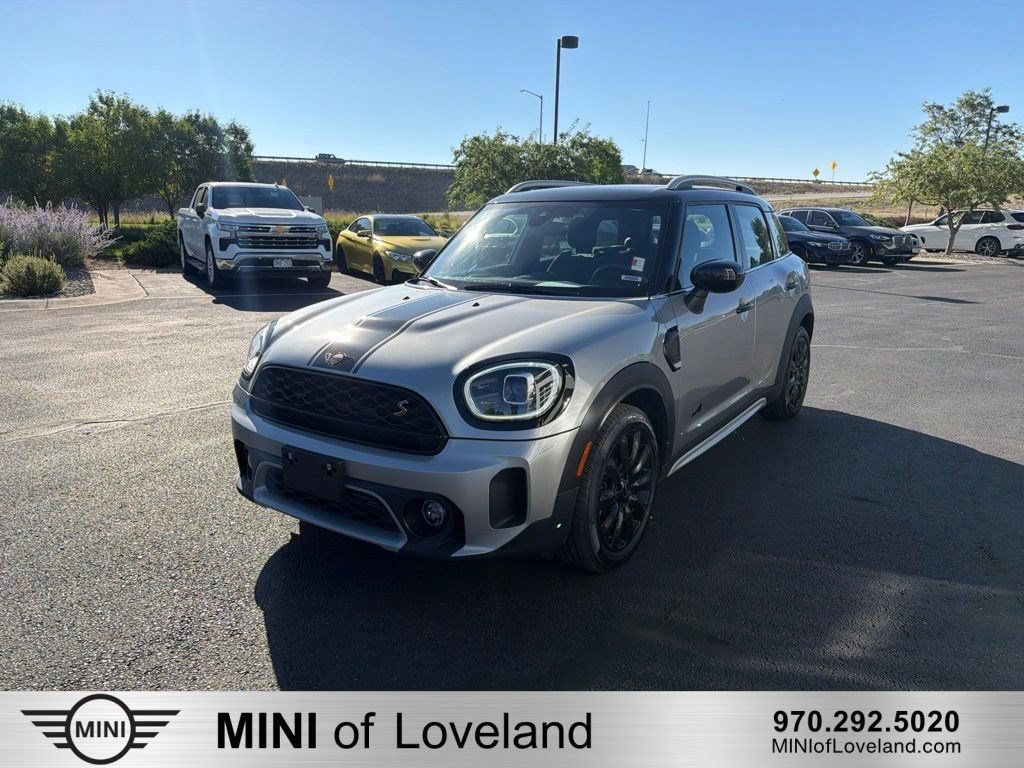 Used 2024 MINI Cooper Countryman S w/ Signature Upholstery Package AWD/4WD image 1