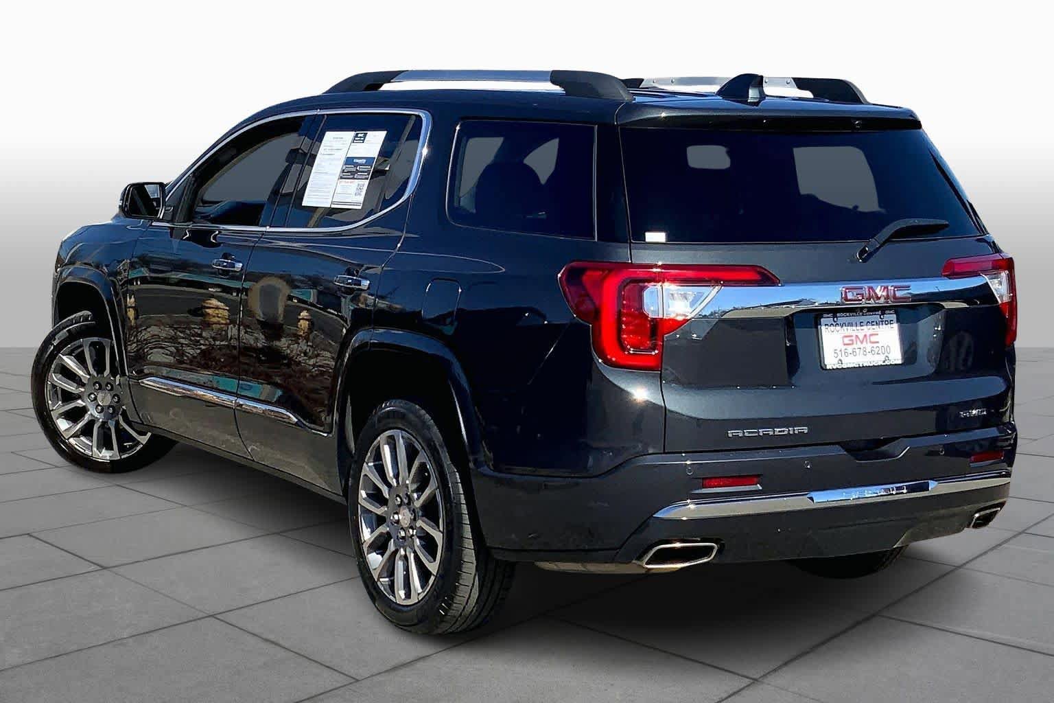 Certified 2022 GMC Acadia Denali w/ Denali Technology Package AWD/4WD image 10