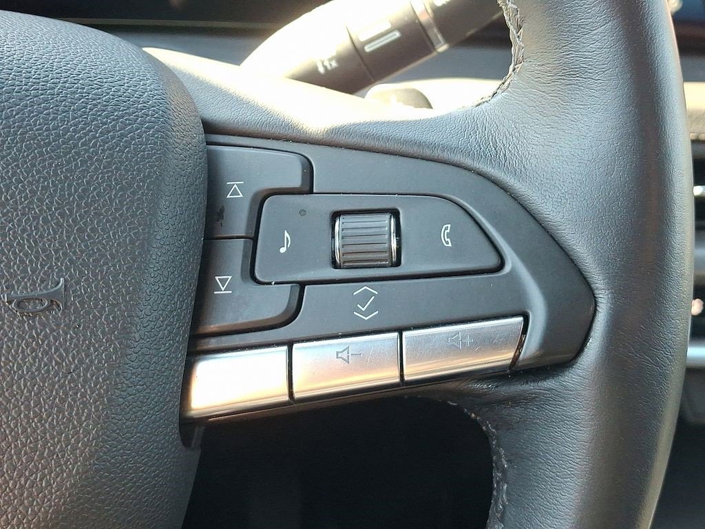 Certified 2025 Cadillac XT4 Premium Luxury image 20