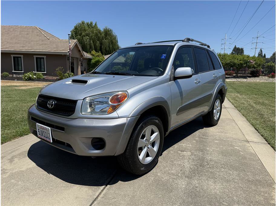 Used 2004 Toyota RAV4 2WD image 1