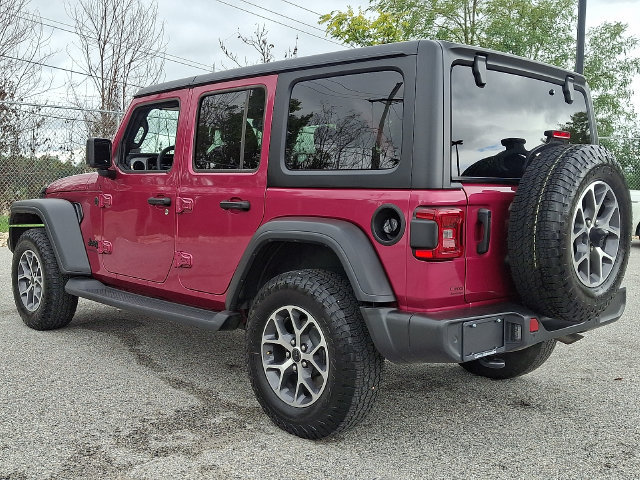 Used 2024 Jeep Wrangler Unlimited Sport AWD/4WD image 7