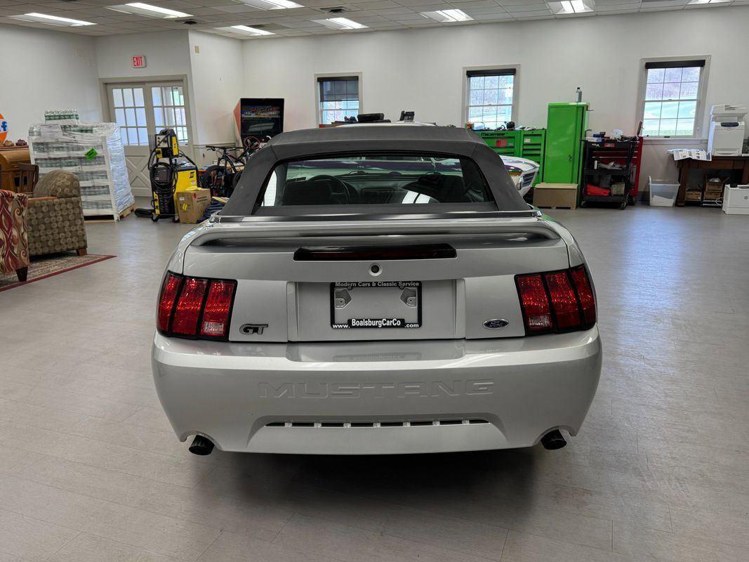 Used 2000 Ford Mustang GT RWD image 18