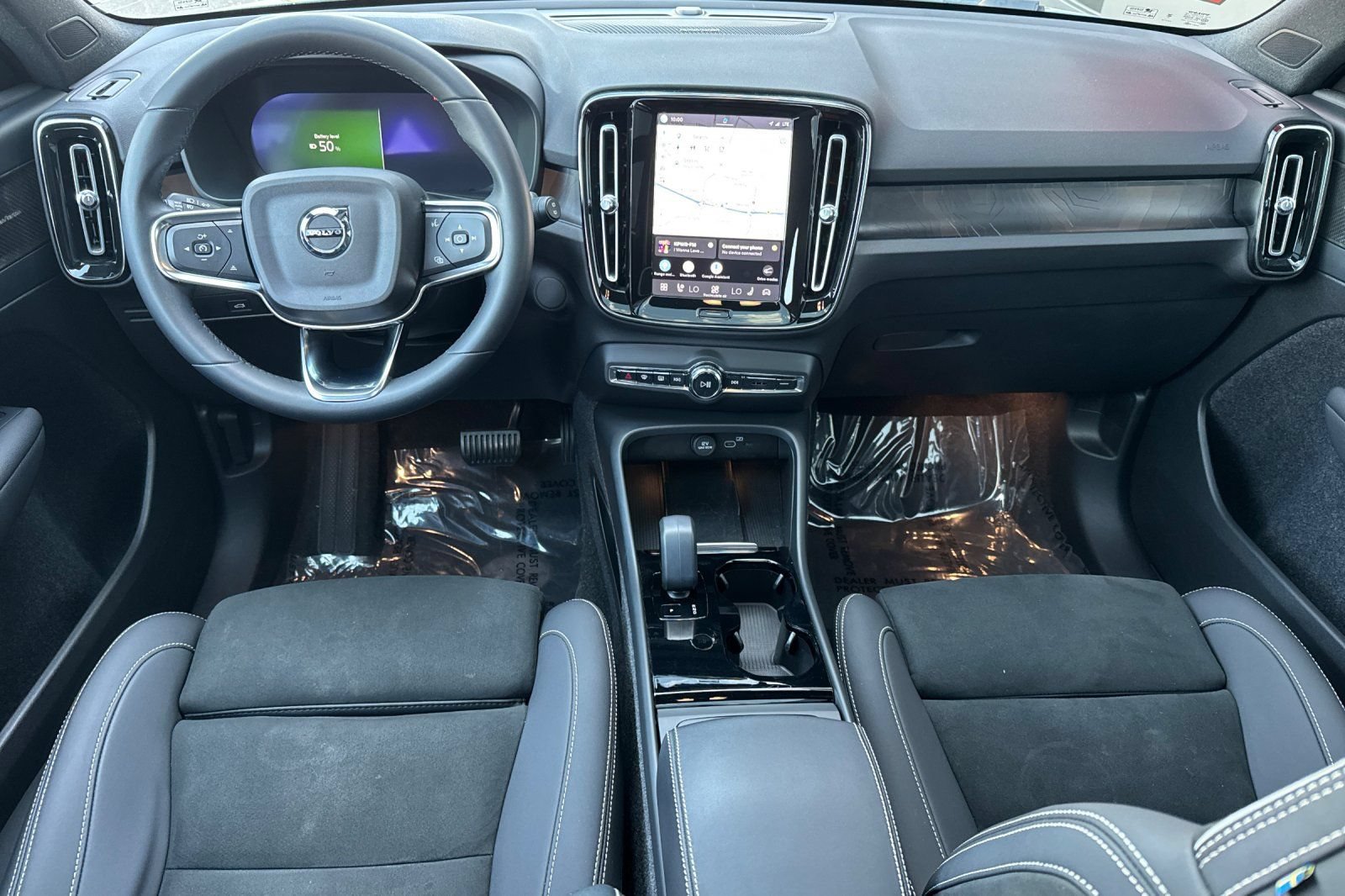 Used 2023 Volvo XC40 Recharge Ultimate AWD/4WD image 14