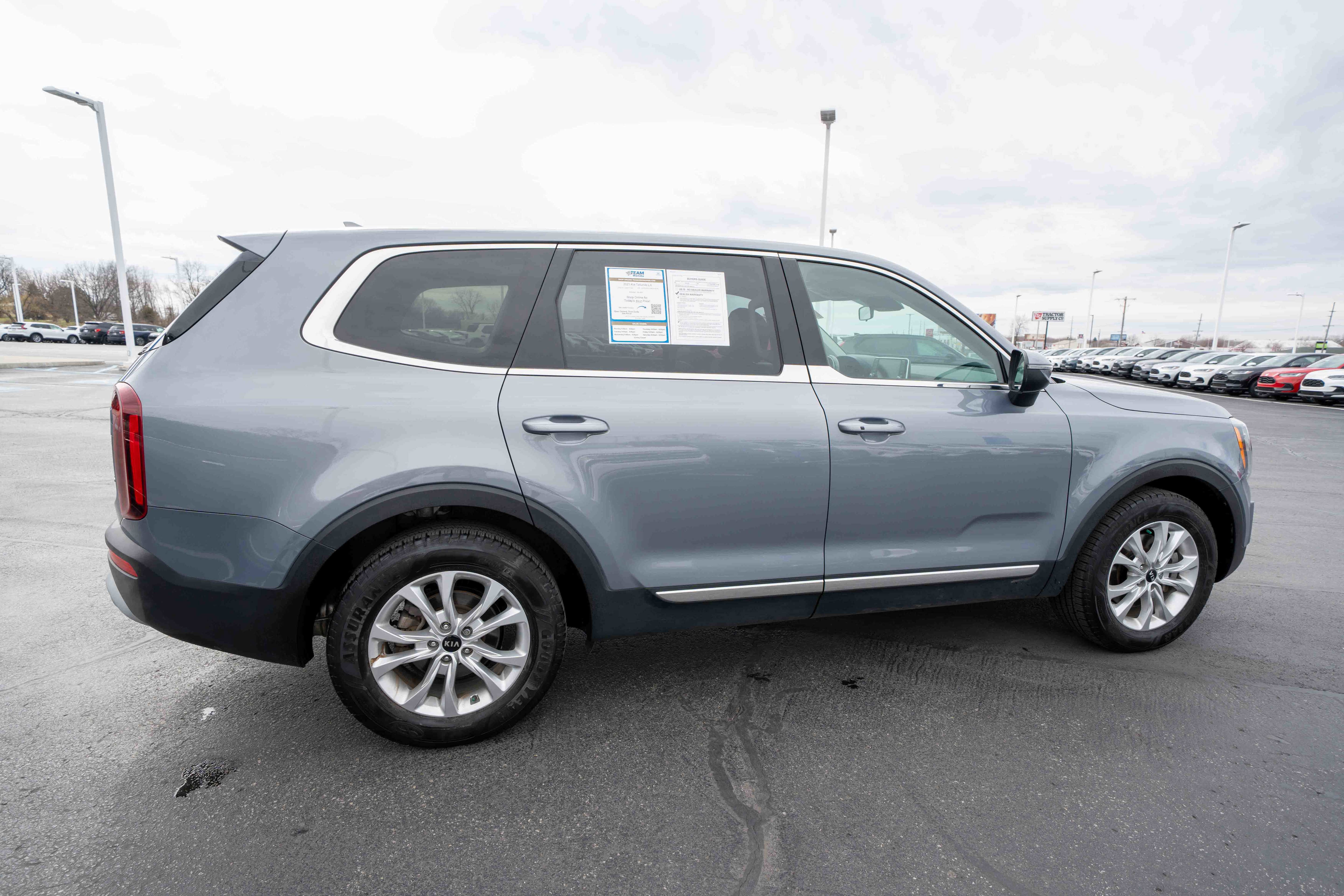Used 2021 Kia Telluride LX image 6
