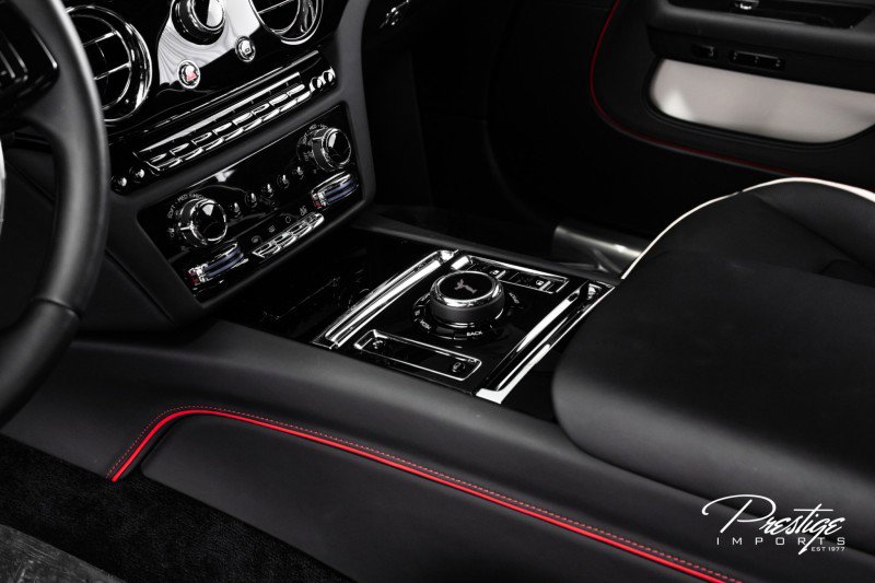 Used 2024 Rolls-Royce Spectre w/ Spectre Launch Package image 35