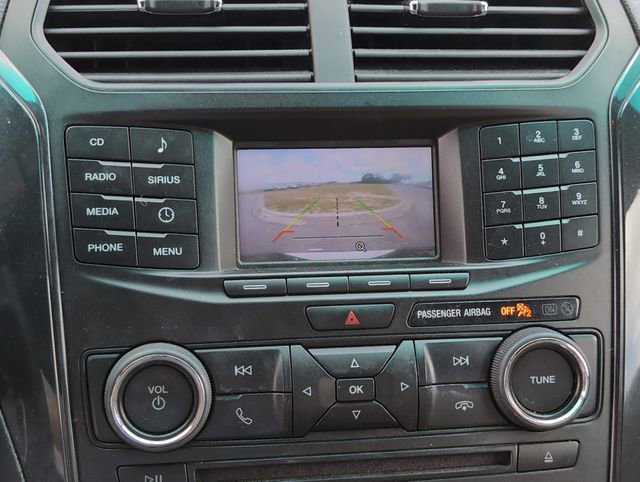 Used 2016 Ford Explorer FWD image 18