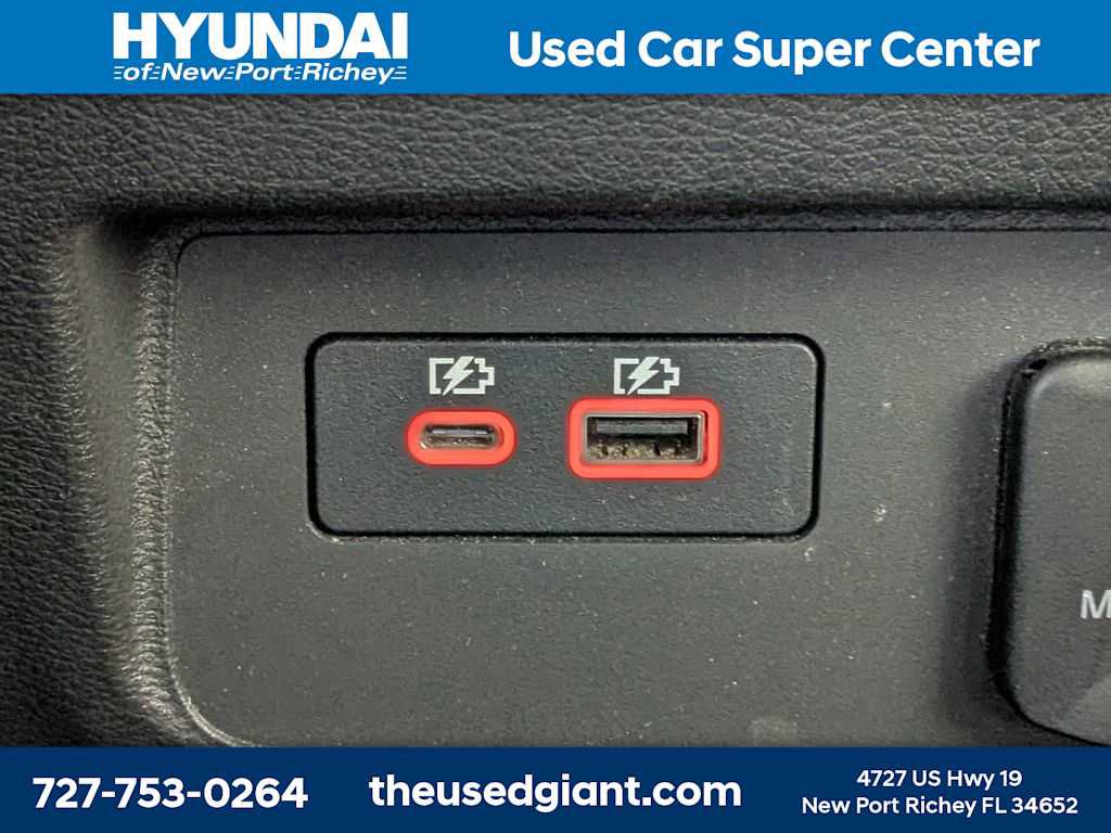 Used 2022 Nissan Frontier Pro-X w/ Pro-X Premium Package RWD image 16