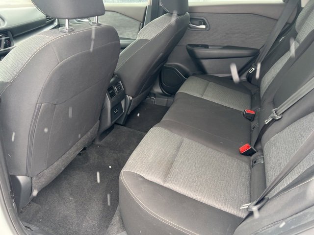 Used 2023 Nissan Rogue SV image 25