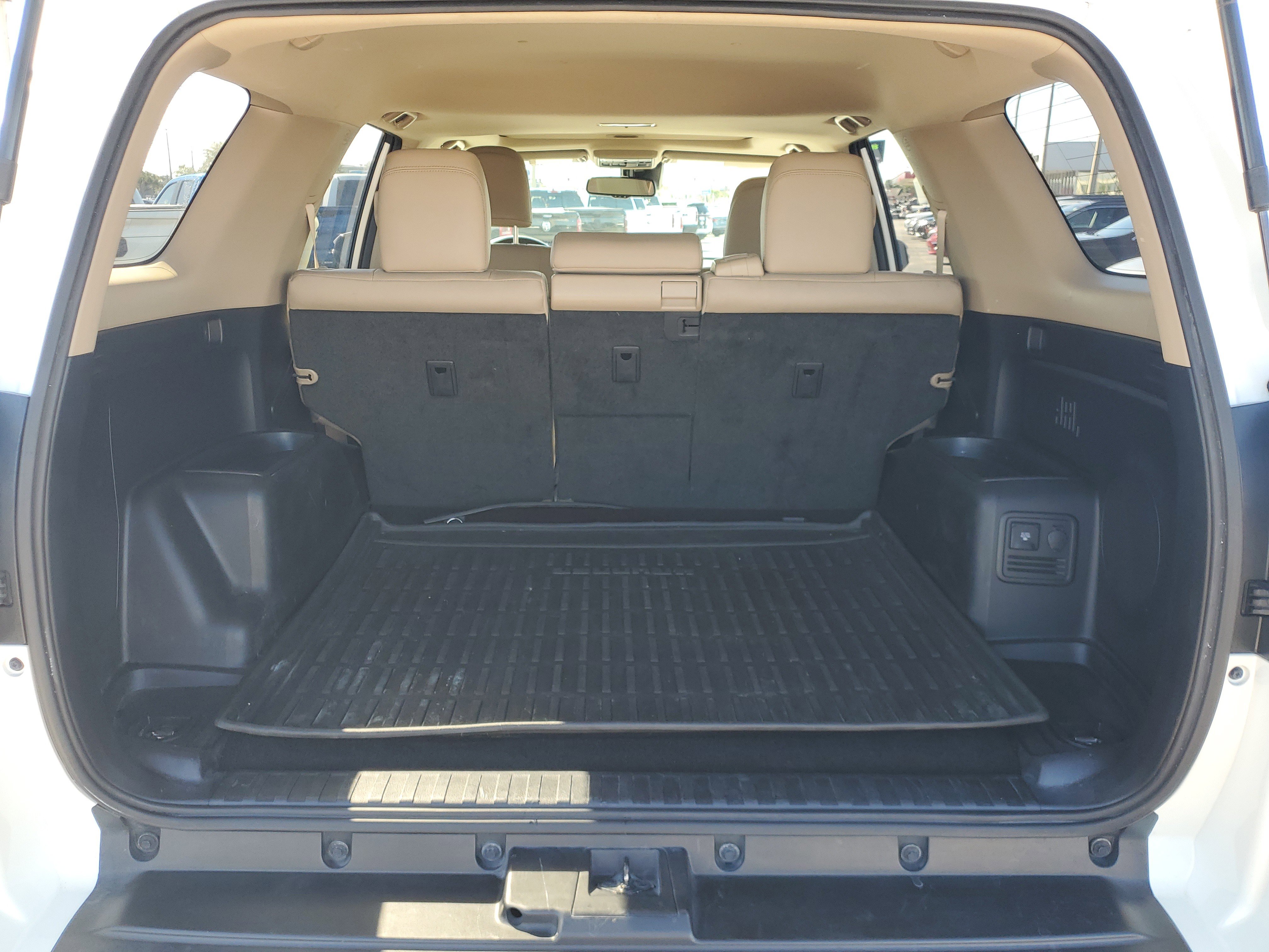Used 2020 Toyota 4Runner 4WD image 7