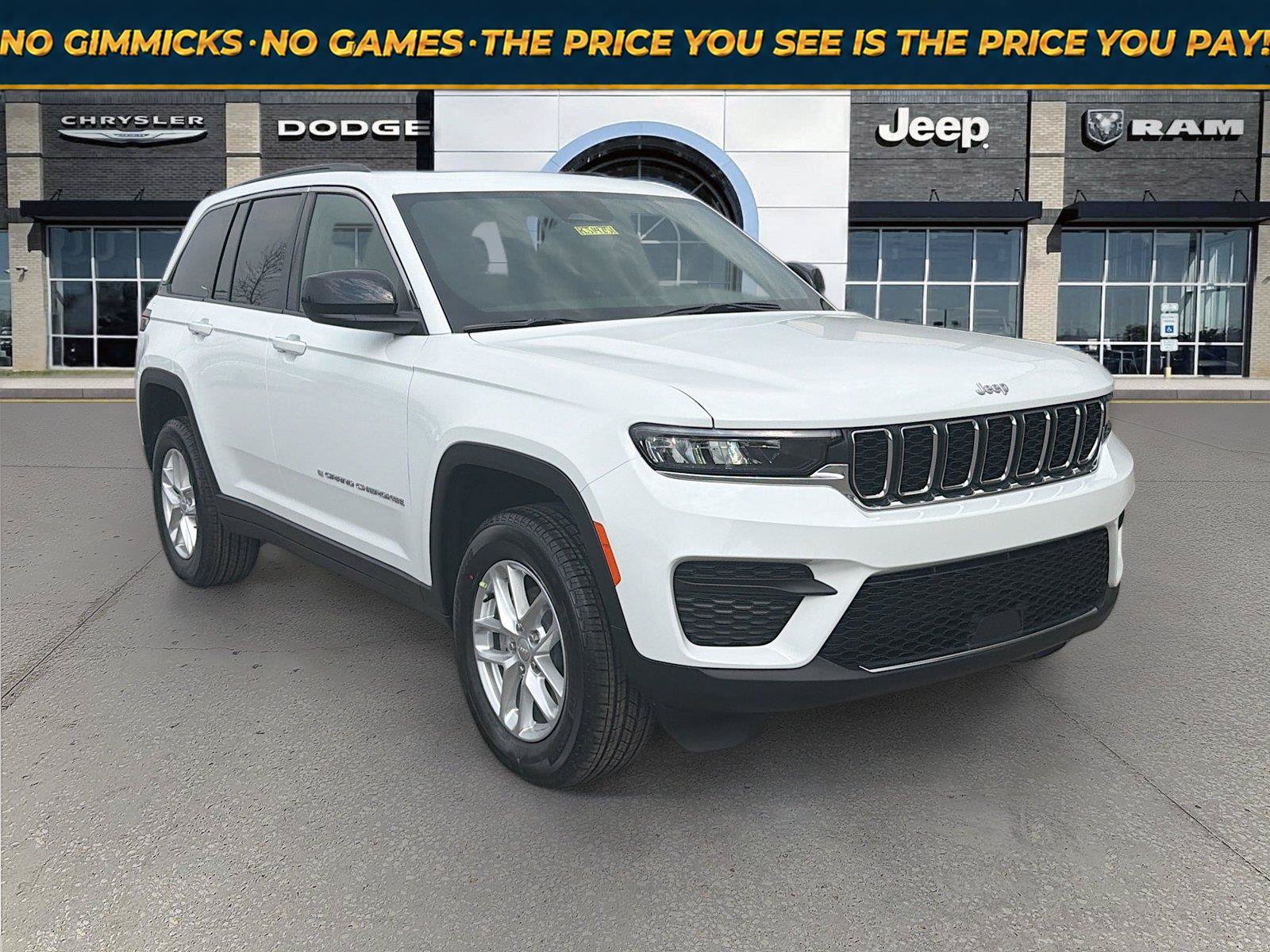 New 2026 Jeep Grand Cherokee Laredo X AWD/4WD image 1
