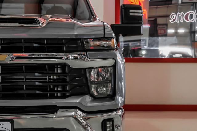 Used 2024 Chevrolet Silverado 2500 LT AWD/4WD image 52