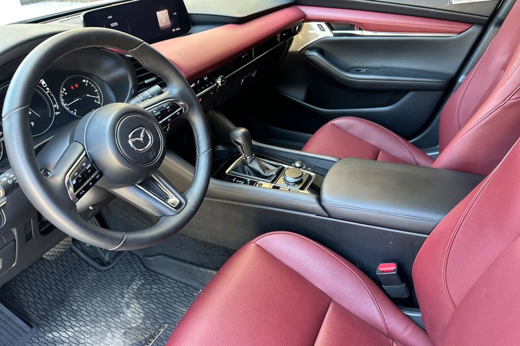 New 2025 MAZDA MAZDA3 Hatchback w/ Appearance Package image 8