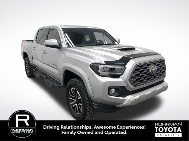Used 2020 Toyota Tacoma TRD Sport w/ TRD Premium Sport Package AWD/4WD image 10