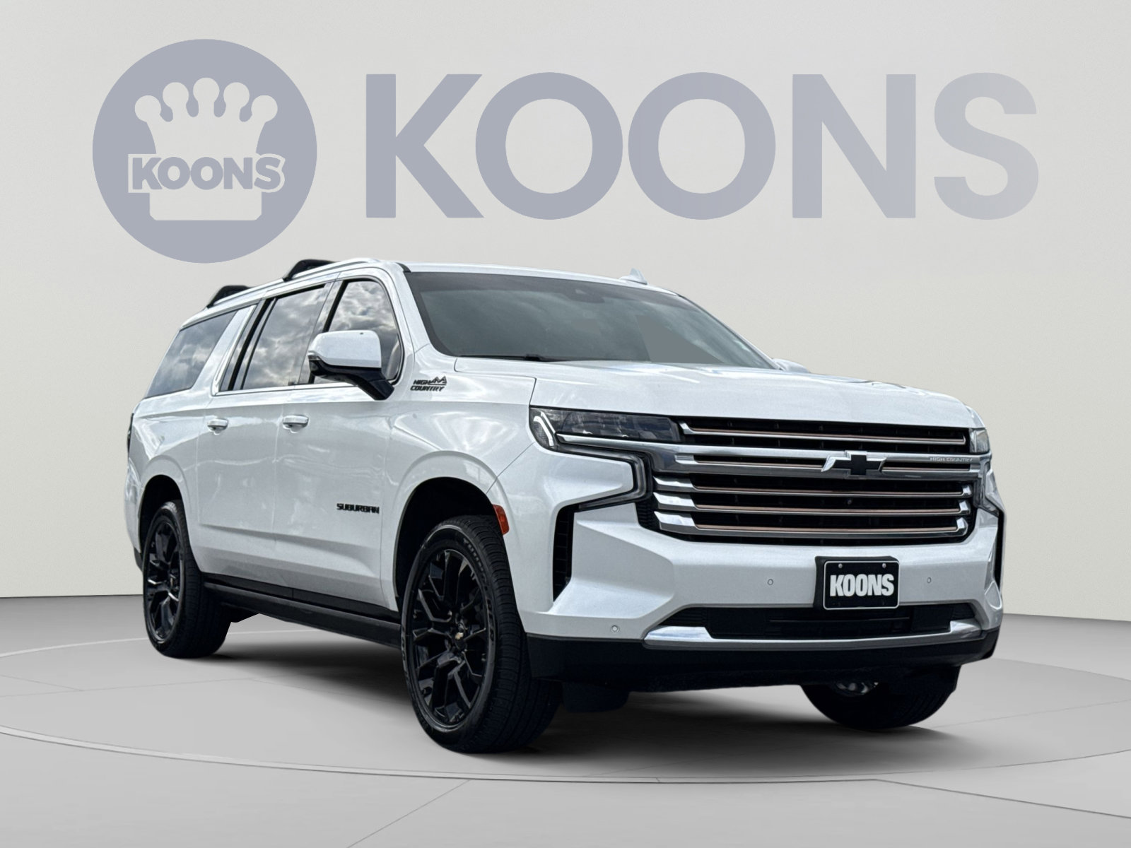Used 2023 Chevrolet Suburban High Country AWD/4WD image 10