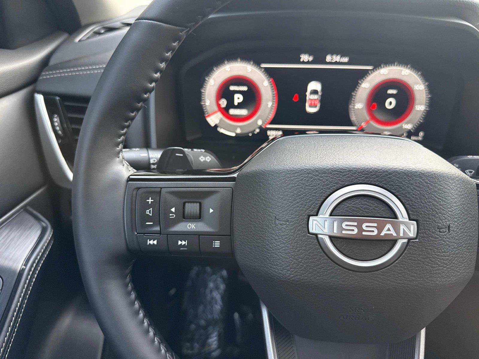 Used 2025 Nissan Rogue Platinum w/ Platinum Premium Package FWD image 18