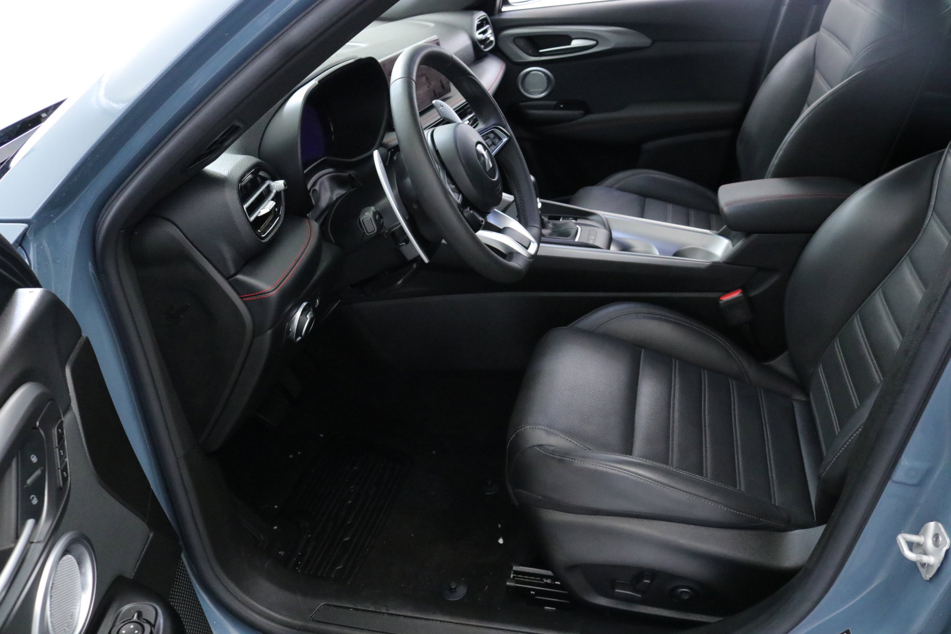 Used 2024 Dodge Hornet R/T Plus w/ R/T Blacktop Package image 22