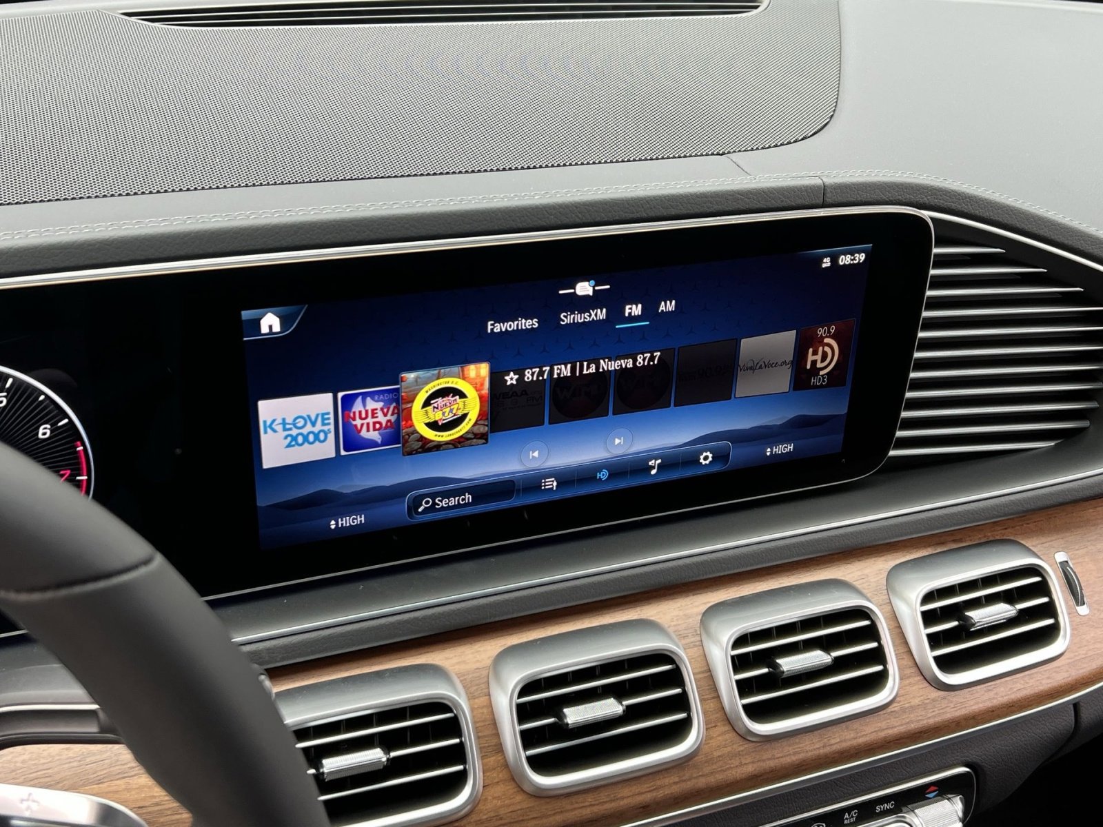 New 2026 Mercedes-Benz GLE 350 4MATIC image 16