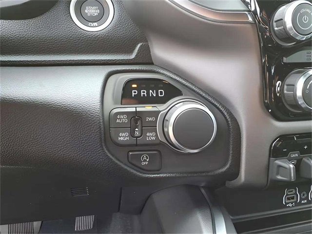 New 2026 RAM 1500 4x4 Crew Cab image 16
