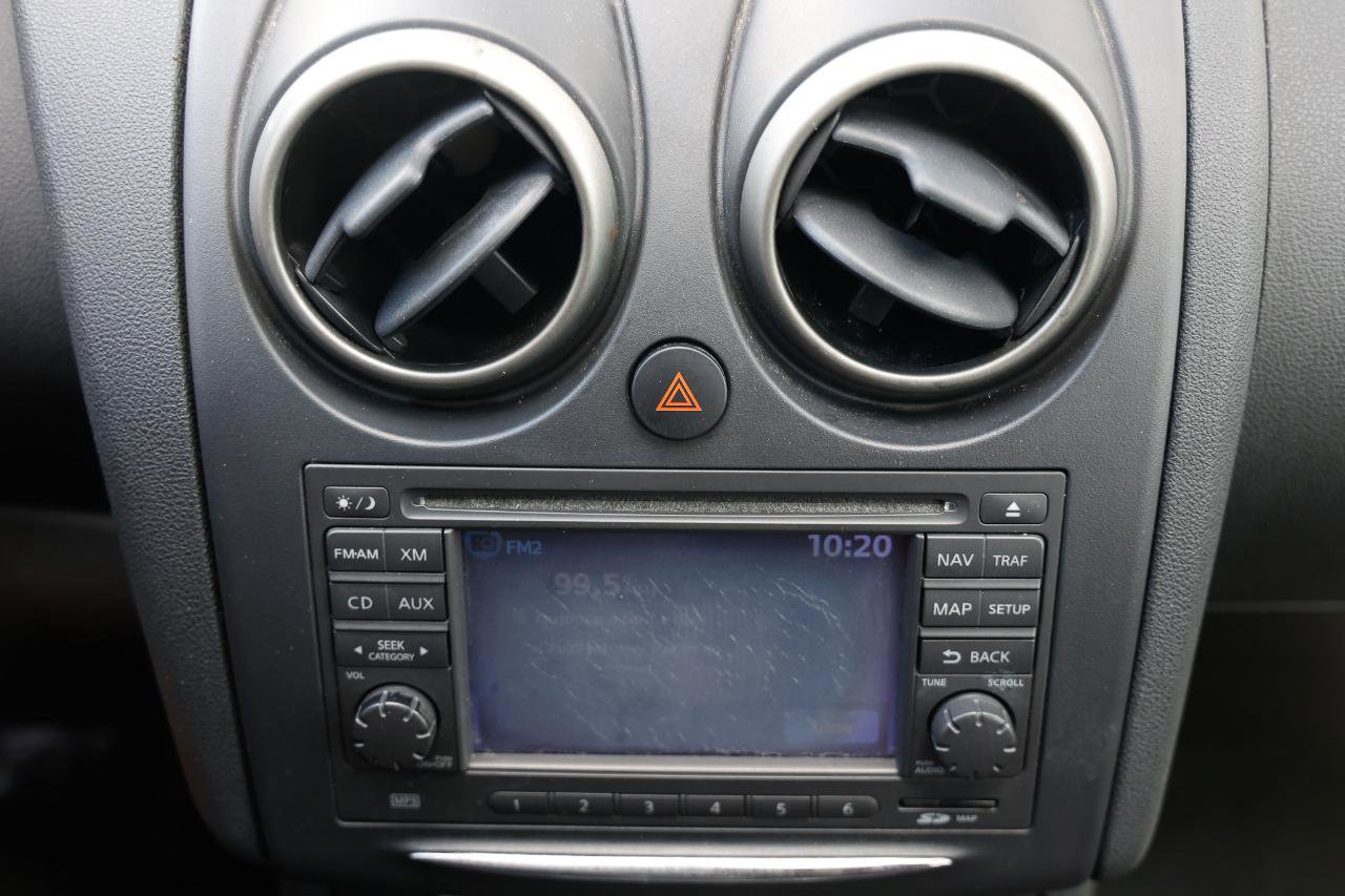 Used 2011 Nissan Rogue SV w/ SL Pkg image 31
