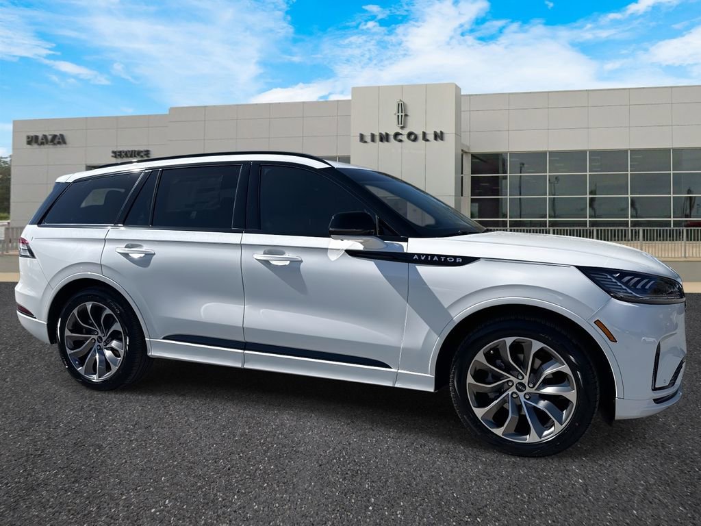 New 2026 Lincoln Aviator 2WD w/ Jet Appearance Package image 1
