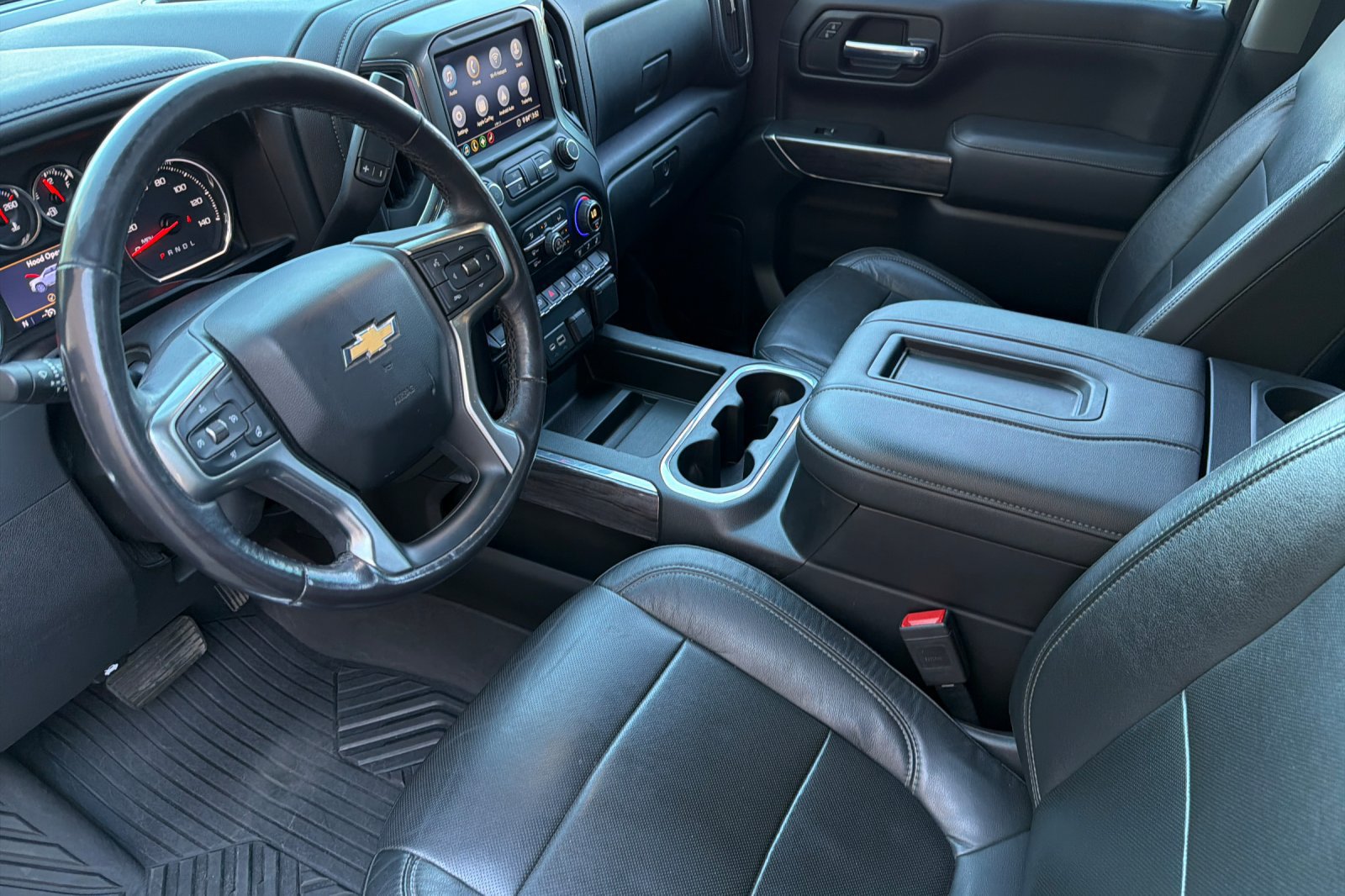 Used 2020 Chevrolet Silverado 1500 LTZ w/ LTZ Plus Package AWD/4WD image 9
