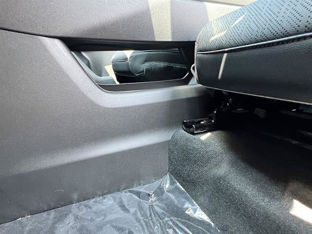 New 2027 Chevrolet Equinox LT w/ Convenience Package II AWD/4WD image 16