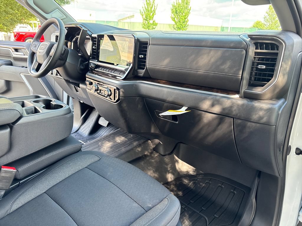 New 2026 GMC Sierra 2500 SLE w/ SLE Value Package; AWD/4WD image 45