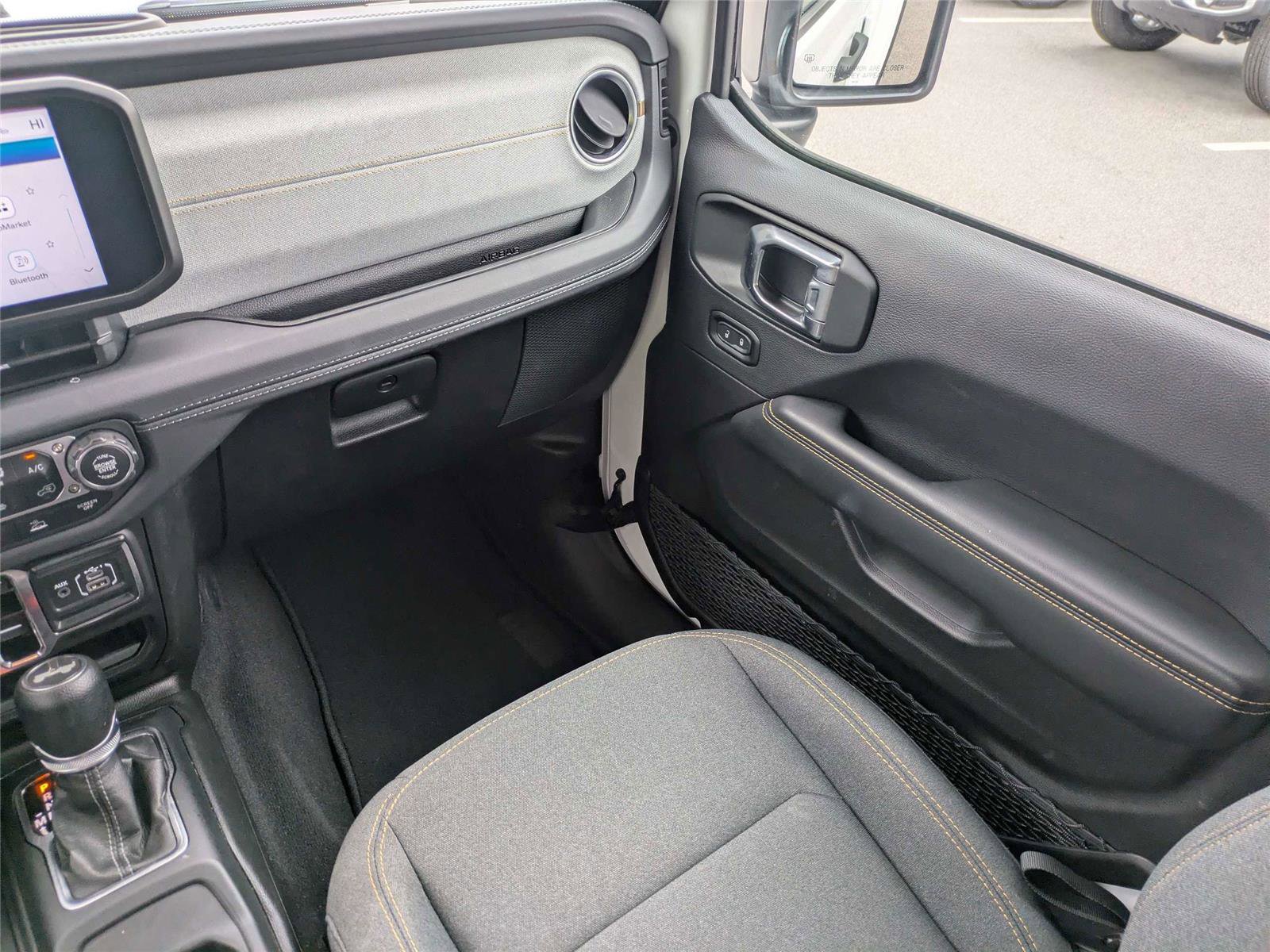 Used 2025 Jeep Wrangler Sahara w/ Safety Group AWD/4WD image 19