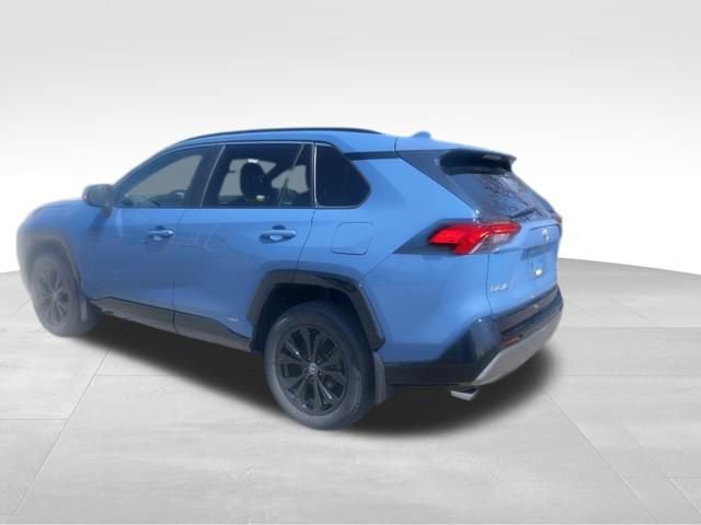 Used 2023 Toyota RAV4 SE w/ Convenience Package AWD/4WD image 4