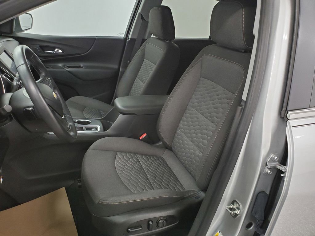 Used 2021 Chevrolet Equinox LT FWD image 14