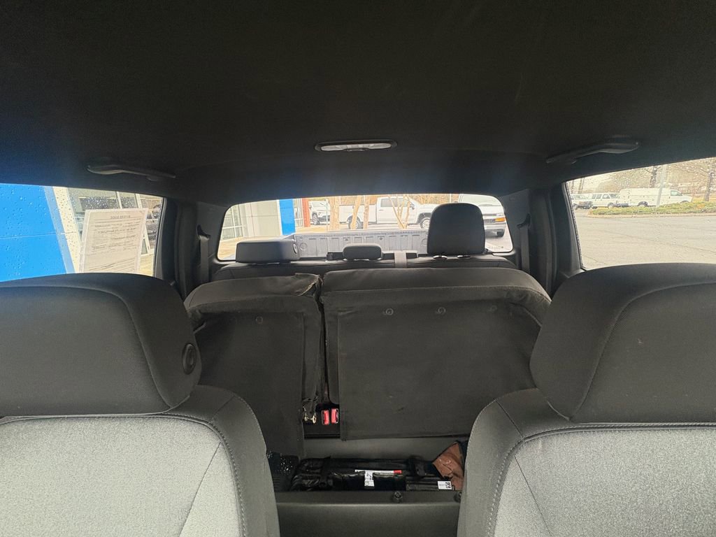 Used 2023 Chevrolet Colorado W/T image 13