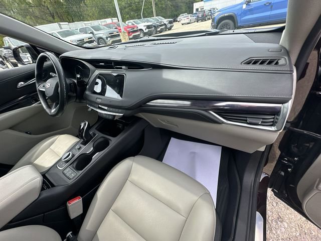Used 2021 Cadillac XT4 Luxury w/ Cold Weather Package AWD/4WD image 33