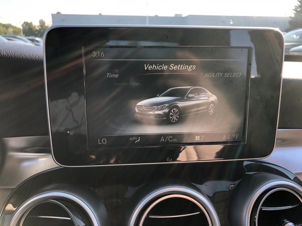 Used 2015 Mercedes-Benz C 300 4MATIC Sedan image 29