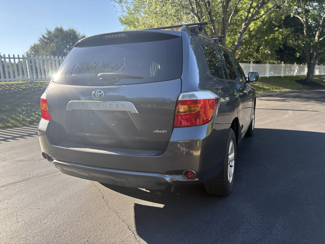 Used 2010 Toyota Highlander 4WD image 8