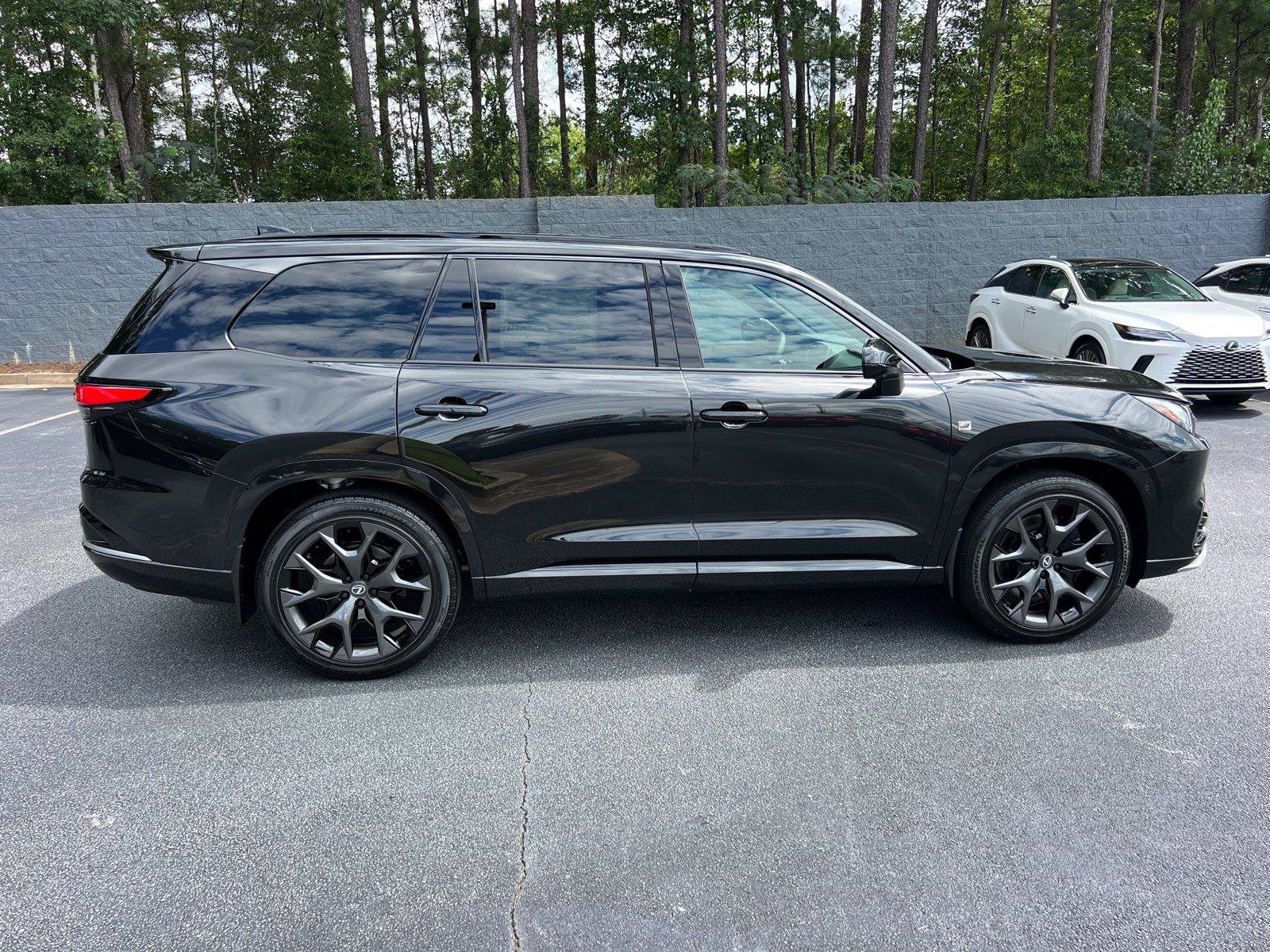 New 2026 Lexus TX 500h AWD image 4