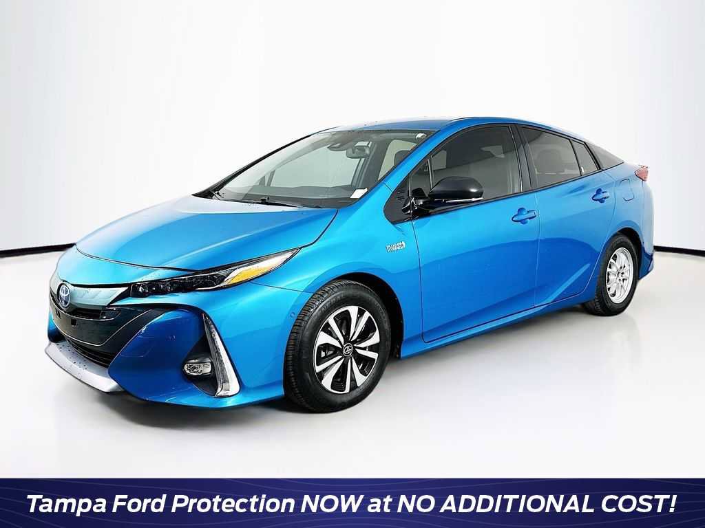 Used 2018 Toyota Prius Prime Advanced w/ Carpet Mat Package FWD video 1
