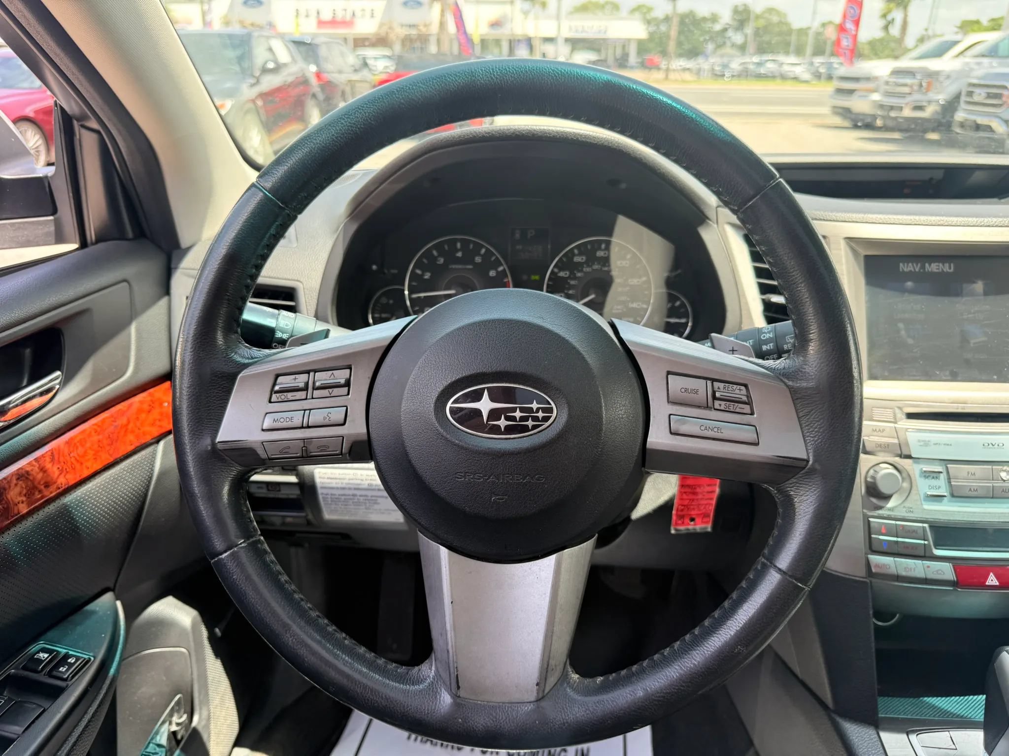Used 2011 Subaru Outback 2.5i Limited AWD/4WD image 11
