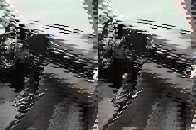 Used 2025 Toyota Camry image 20