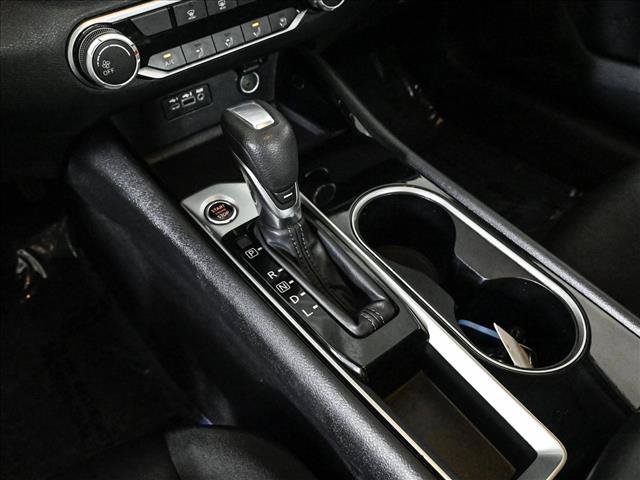 Used 2024 Nissan Altima 2.5 SV FWD image 12