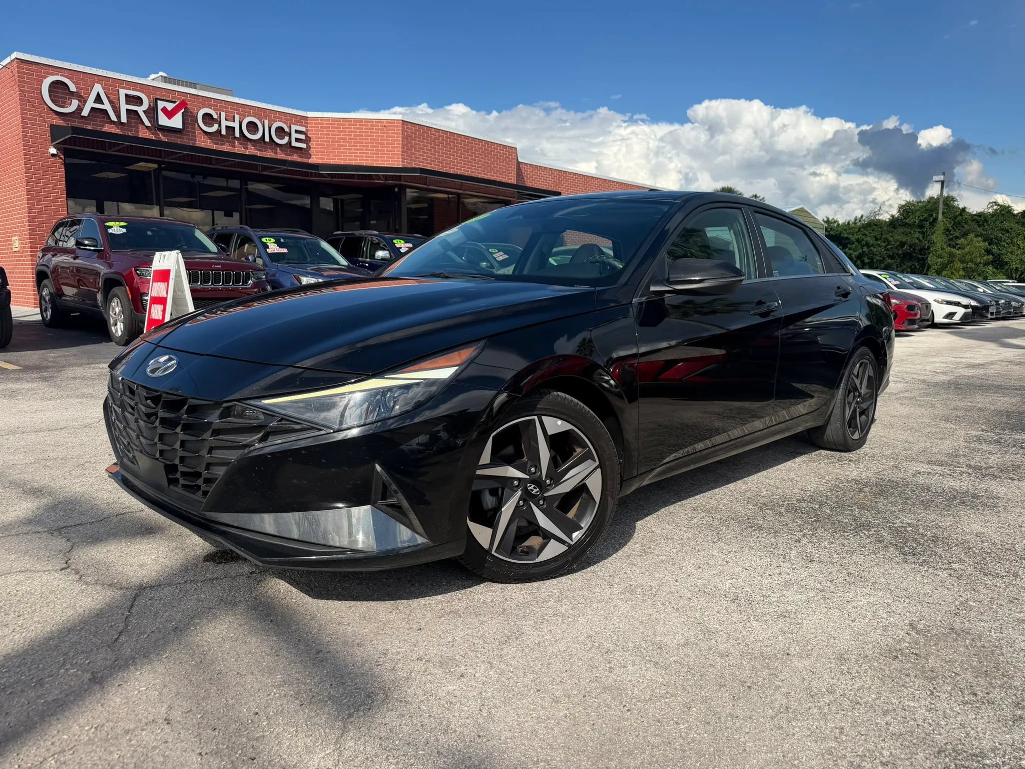 Used 2023 Hyundai Elantra Limited