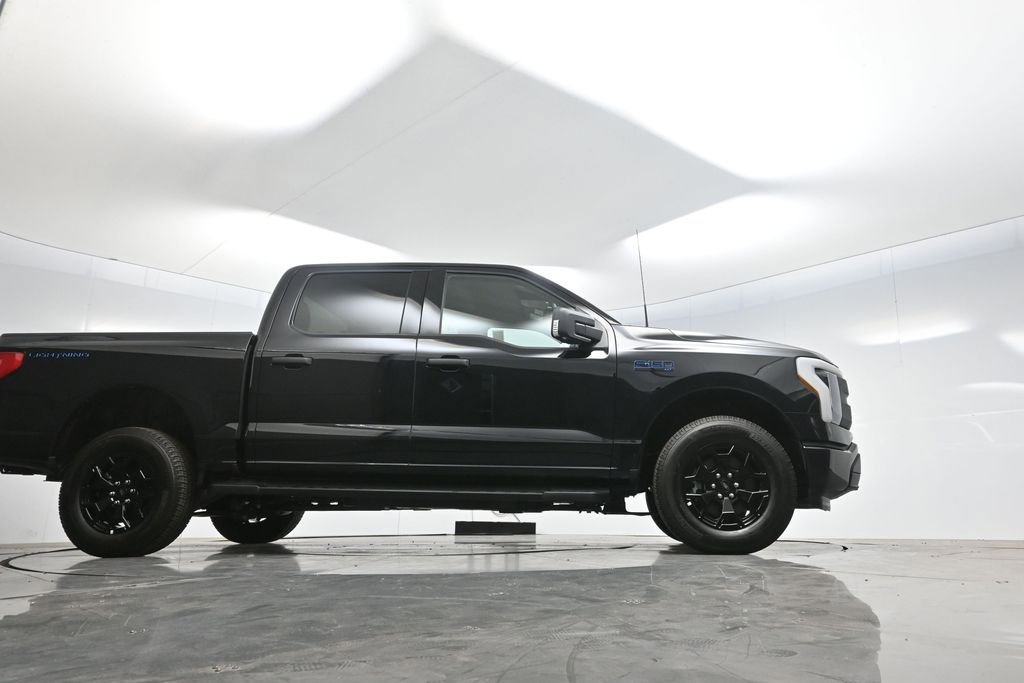 Used 2025 Ford F150 Lightning XLT image 50