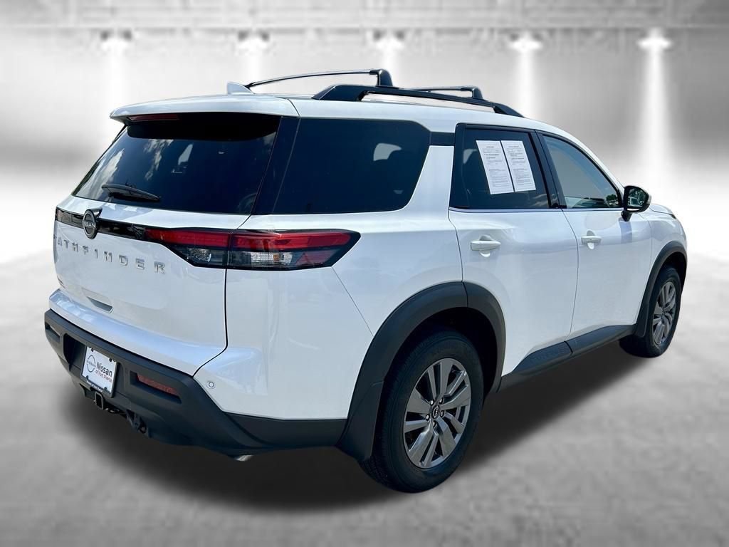 Certified 2025 Nissan Pathfinder SV w/ SV Premium Package FWD image 6