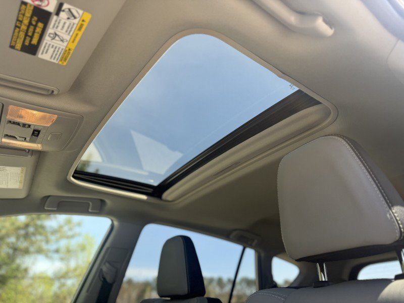 Used 2018 Toyota RAV4 Platinum image 13