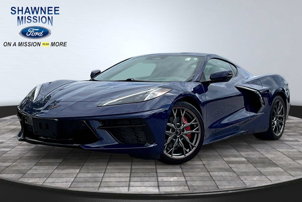 Used 2025 Chevrolet Corvette Stingray Preferred Cpe w/ Battery Protection Package RWD image 1