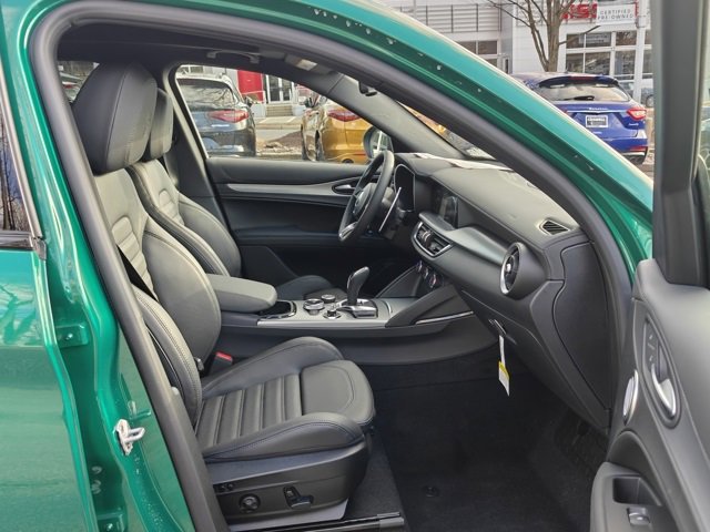 New 2026 Alfa Romeo Stelvio Sprint image 38