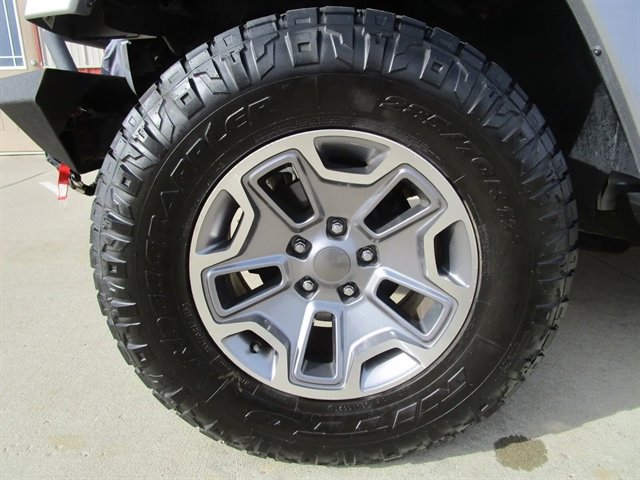 Used 2016 Jeep Wrangler Sahara w/ Dual Top Group image 34