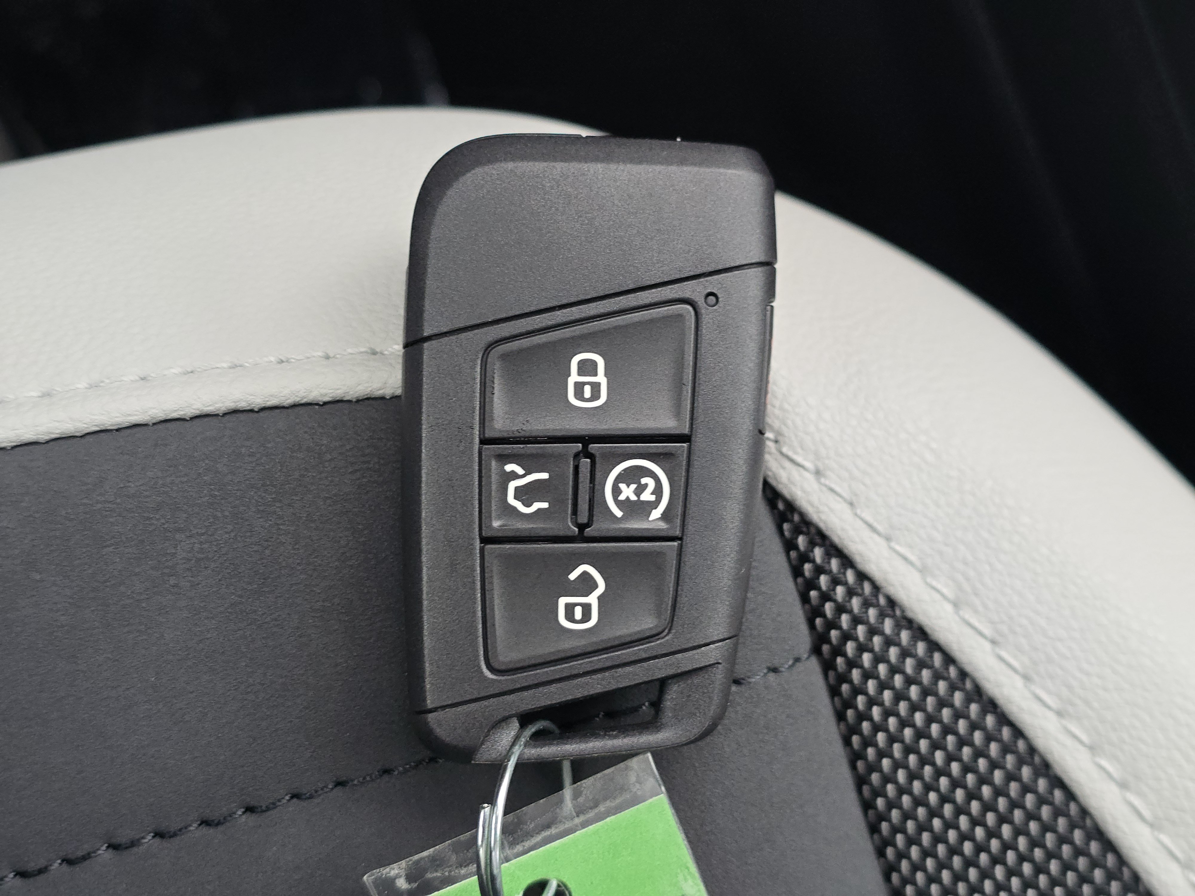 New 2026 Volkswagen Taos SE FWD image 27