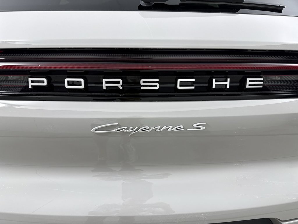 New 2026 Porsche Cayenne S AWD/4WD image 19
