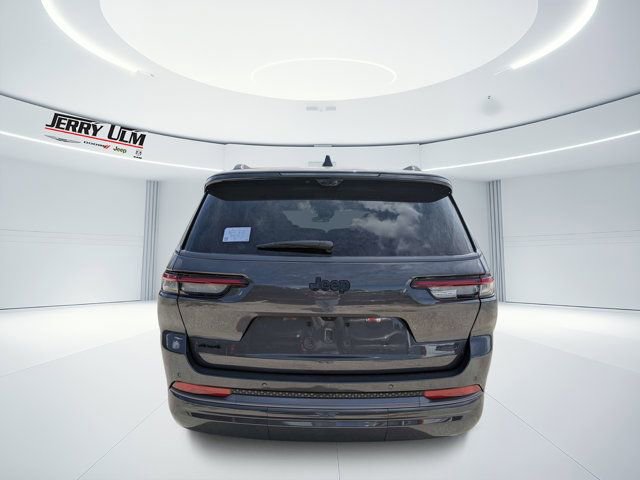 New 2026 Jeep Grand Cherokee L Summit w/ Obsidian Package AWD/4WD image 4