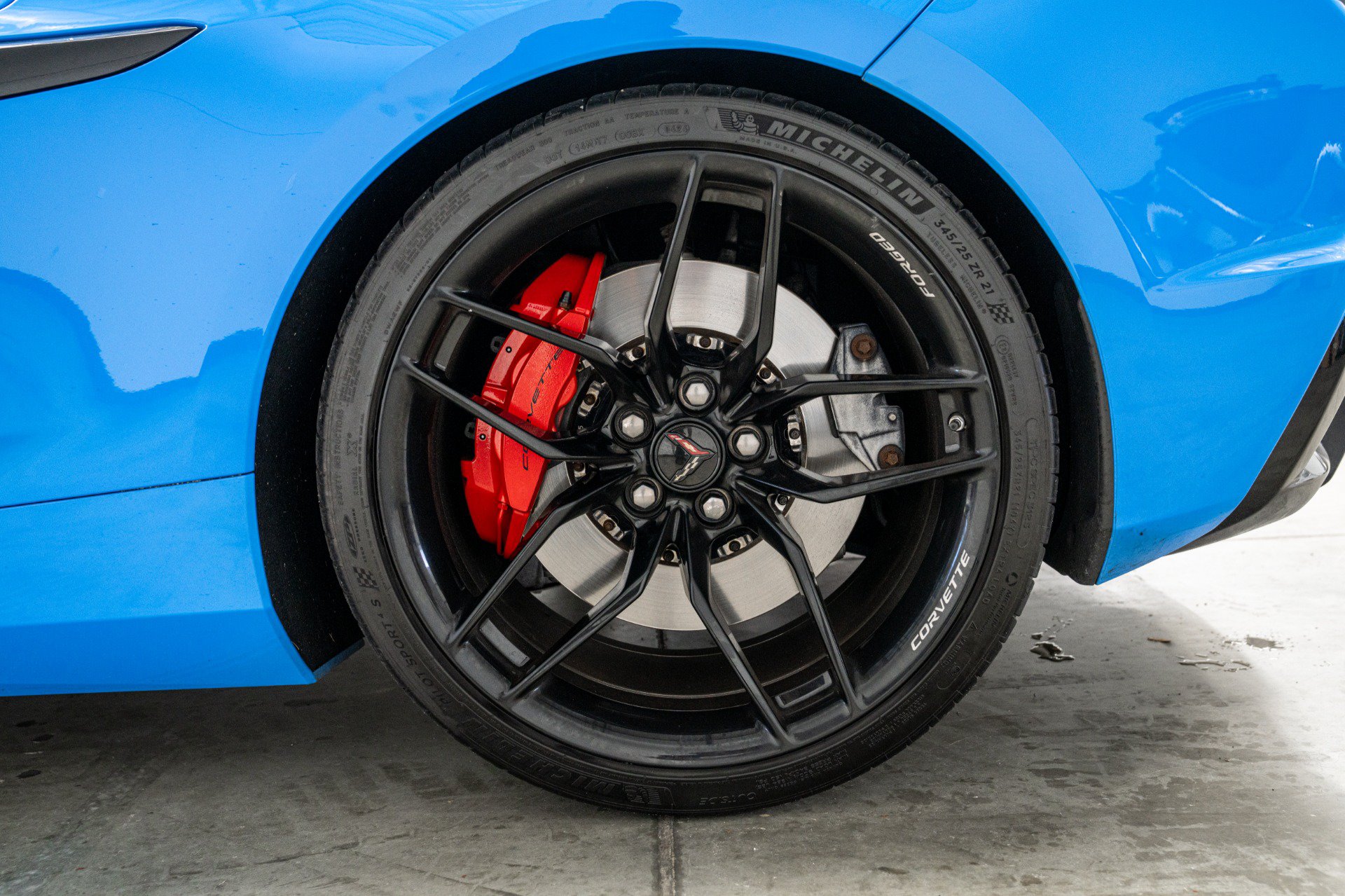 Used 2025 Chevrolet Corvette Z06 RWD image 10
